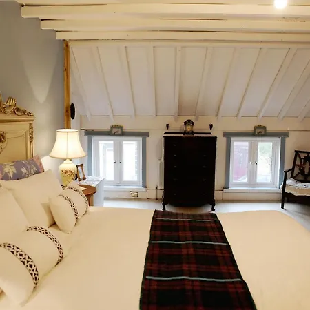 Annie's Corner House Hébergement de vacances Kilcar